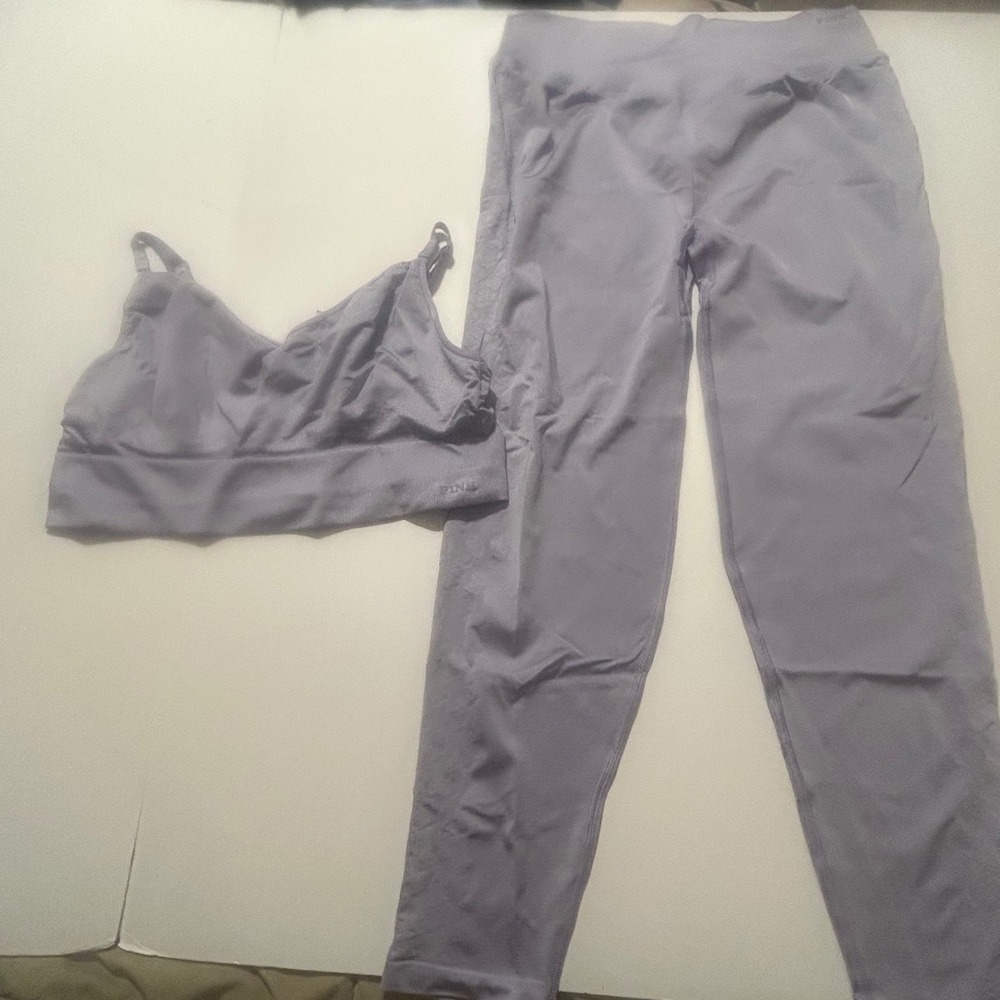Victoria's Secret PINK Satin Seamless Leggings & Bralette Set Lavender XXL